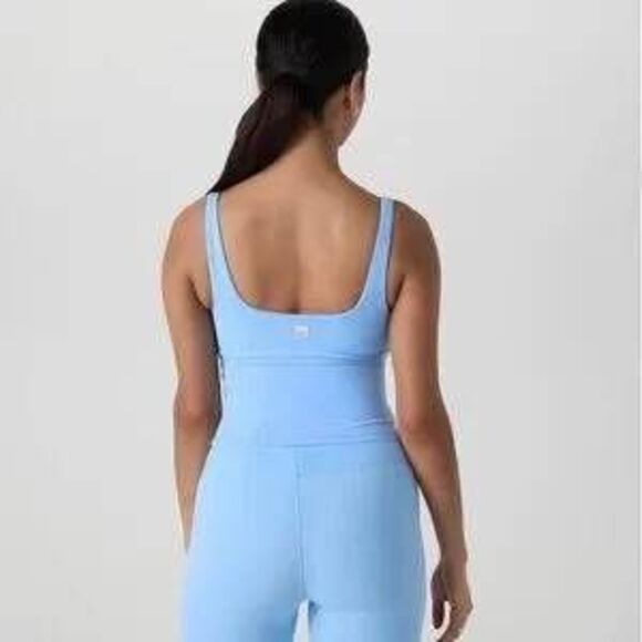 NWOT Vuori All The Form Support Tank In Spring Blue Size Small Active Comfy - Picture 2 of 5